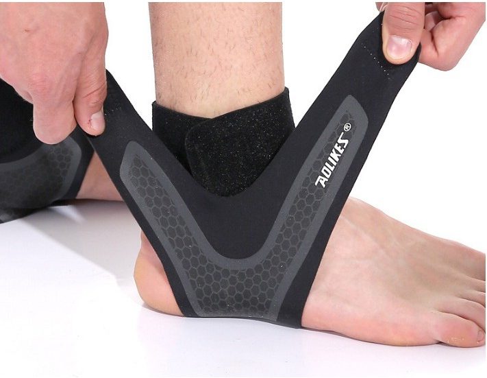 Sử dụng phụ kiện chống lật cổ chân