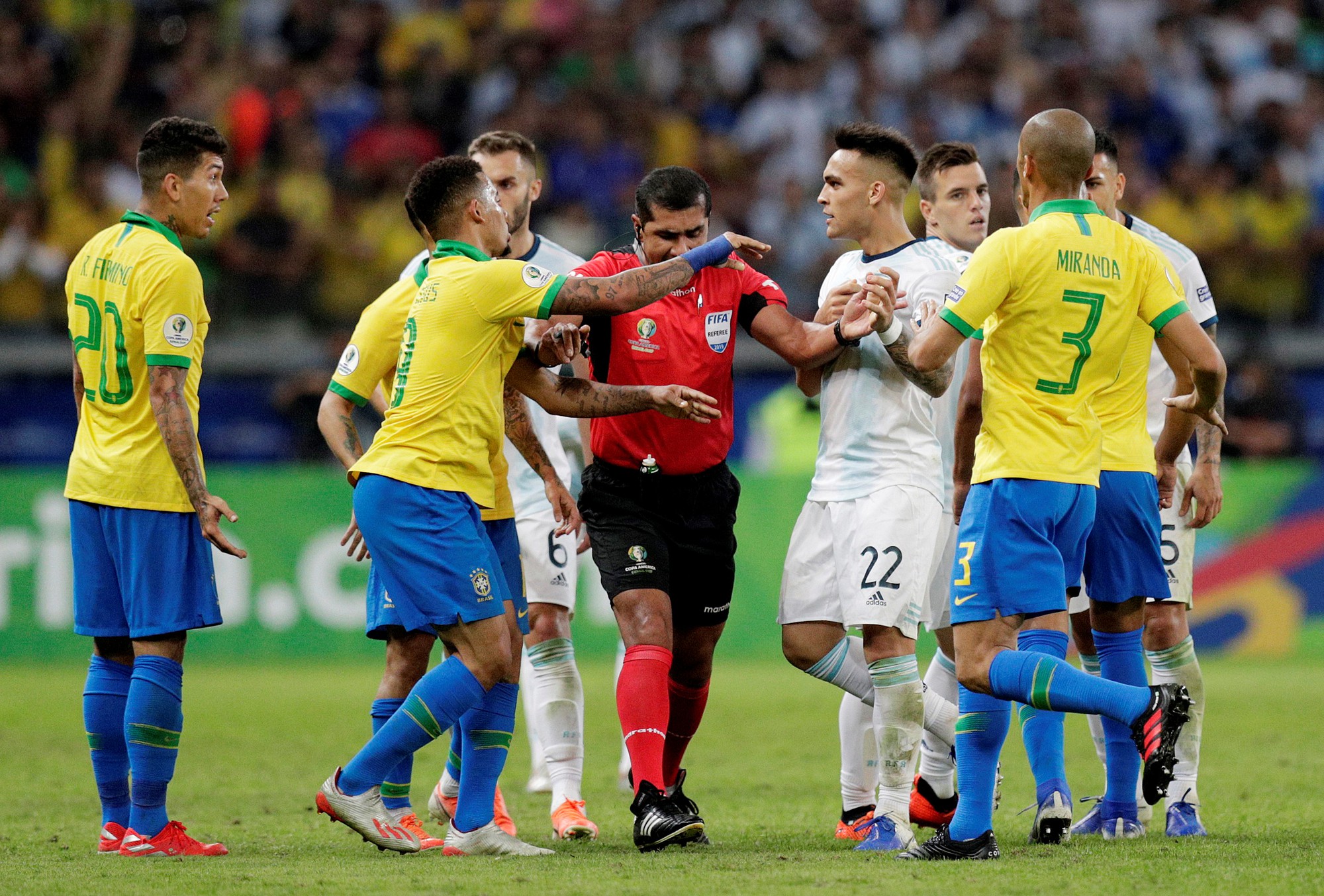 Thất bại của Brazil trước đối thủ Argentina