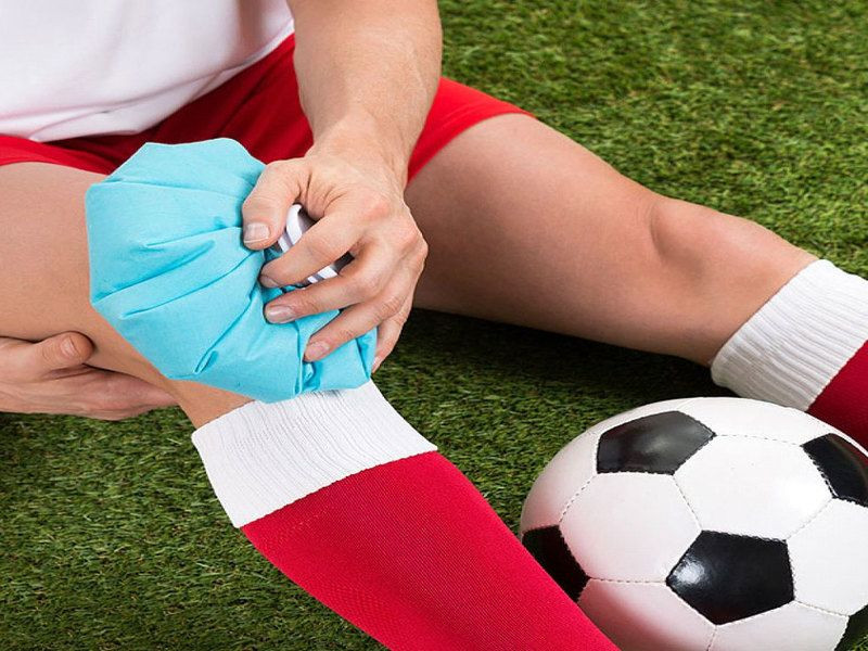 Phương pháp phòng và chữa căng cơ hiệu quả khi đá bóng