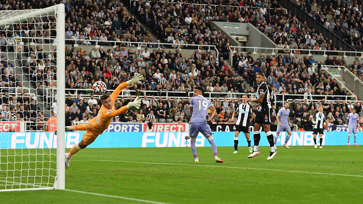 Newcastle 1 - 1 Leeds: Những màn cứu thua xuất sắc của thủ môn hai đội
