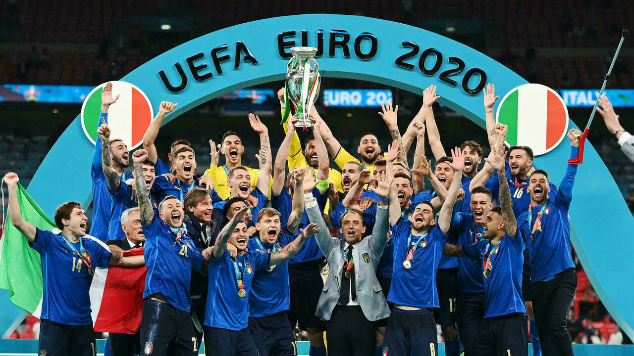 Italia đánh bại Anh, trở thành tân vương của EURO